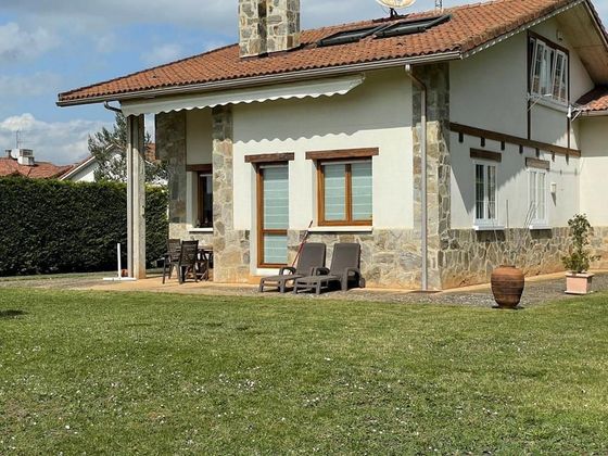 Foto 1 de Casa en venda a Puebla de Arganzón (La) de 3 habitacions amb terrassa i piscina