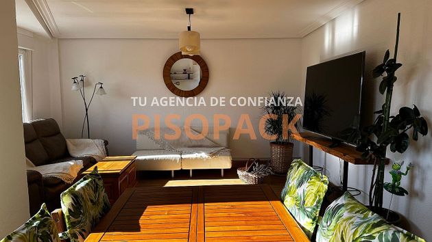 Foto 2 de Pis en venda a Azpilagaña de 4 habitacions amb calefacció i ascensor