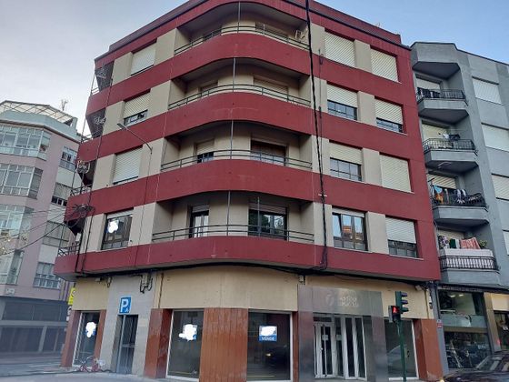 Foto 1 de Pis en venda a Vilagarcía de 3 habitacions amb balcó i calefacció