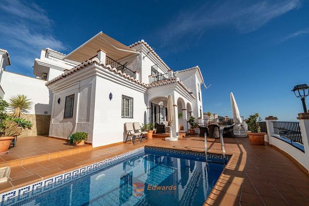 Foto 1 de Casa en venda a Frigiliana de 3 habitacions amb terrassa i piscina