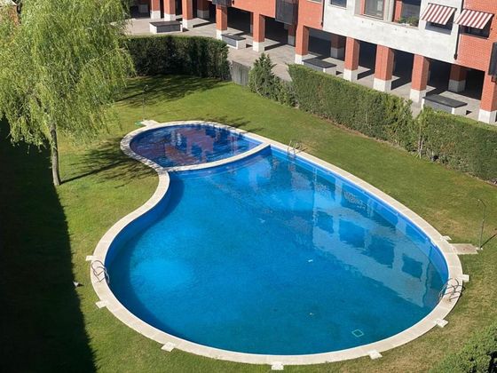 Foto 2 de Àtic en venda a La Victoria - El Cabildo de 2 habitacions amb terrassa i piscina