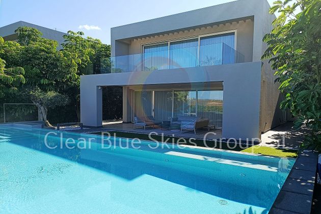 Foto 2 de Xalet en venda a Costa Adeje de 5 habitacions amb terrassa i piscina