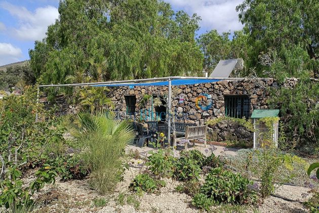 Foto 1 de Casa rural en venda a Aldea Blanca-Las Zocas de 4 habitacions amb terrassa i piscina