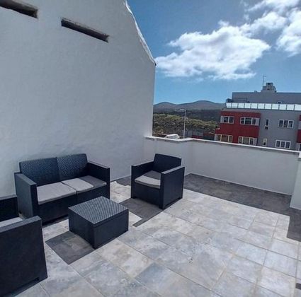 Foto 2 de Àtic en lloguer a La Herradura - Balcón del Telde de 2 habitacions amb terrassa i mobles