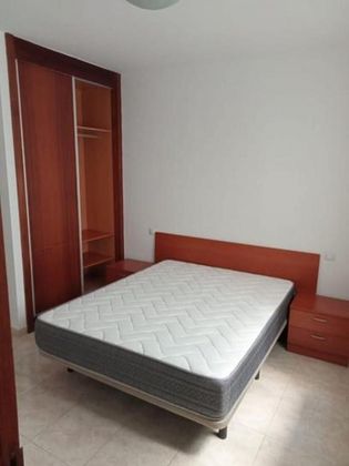 Foto 2 de Alquiler de piso en Guanarteme de 2 habitaciones con garaje y muebles