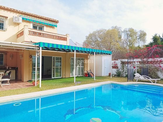 Foto 1 de Chalet en venta en Manantiales - Lagar - Cortijo de 7 habitaciones con terraza y piscina