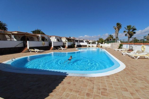 Foto 2 de Casa en venda a calle Puerto de la Cebada de 1 habitació amb terrassa i piscina