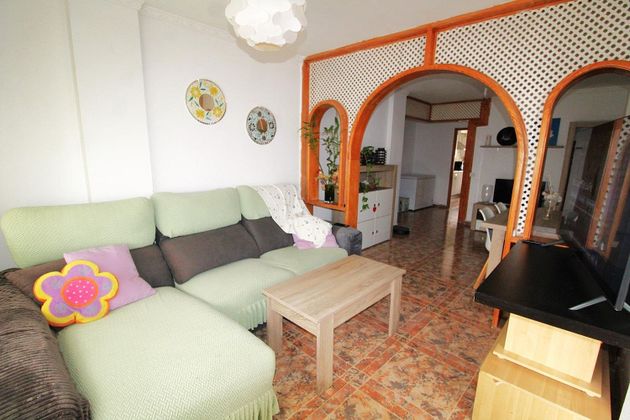Foto 2 de Pis en venda a Playa de Arinaga de 3 habitacions amb garatge i balcó