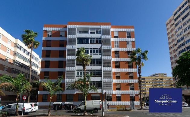 Foto 1 de Piso en venta en Arenales - Lugo - Avenida Marítima de 4 habitaciones con balcón y ascensor