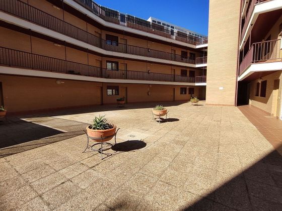 Foto 1 de Venta de piso en Utebo de 2 habitaciones con garaje y balcón