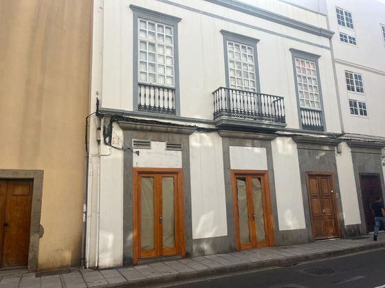 Foto 1 de Xalet en venda a calle Reyes Católicos de 4 habitacions i 347 m²