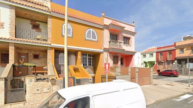 Foto 1 de Casa en venta en calle Arroró de 4 habitaciones y 201 m²