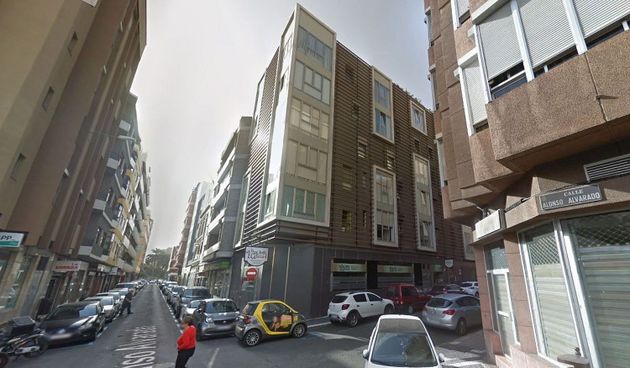 Foto 2 de Dúplex en venda a calle Cebrian de 2 habitacions amb ascensor