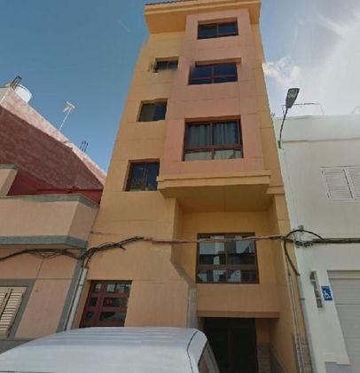 Foto 1 de Edifici en venda a calle Marianela de 429 m²