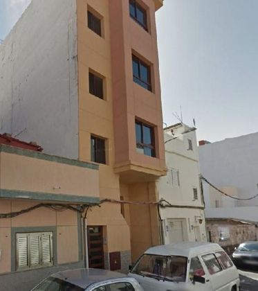 Foto 2 de Edifici en venda a calle Marianela de 429 m²