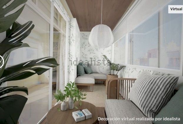 Foto 1 de Venta de piso en avenida Primero de Mayo de 5 habitaciones con garaje y balcón