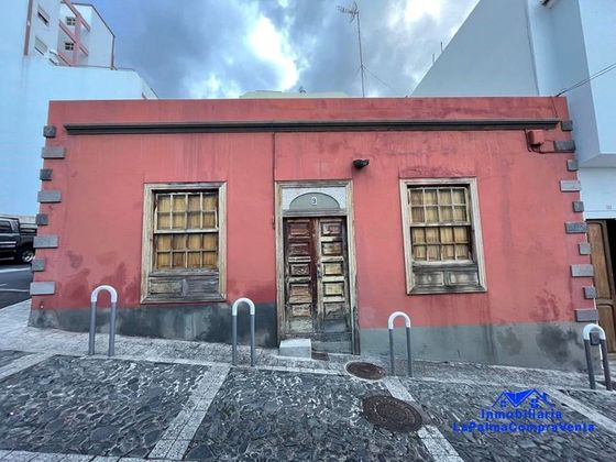 Foto 1 de Casa en venda a calle Santa Cruz de la Palma de 7 habitacions amb terrassa i balcó