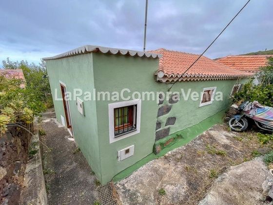 Foto 1 de Casa adosada en venta en calle Tocadero Santo Domingo de 2 habitaciones con terraza y jardín