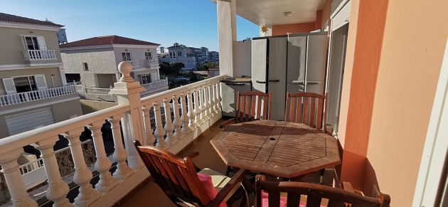 Foto 2 de Pis en venda a calle Doctor Celestino Gonzàlez Padrón de 2 habitacions amb terrassa i piscina