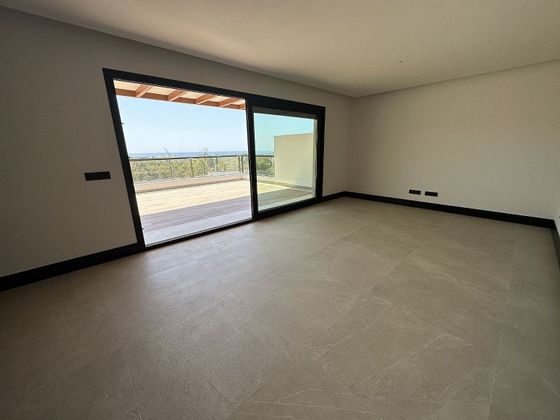 Foto 2 de Pis en venda a Nueva Andalucía centro de 3 habitacions amb terrassa i piscina