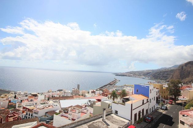 Foto 2 de Chalet en venta en Santa Cruz de la Palma de 9 habitaciones con terraza