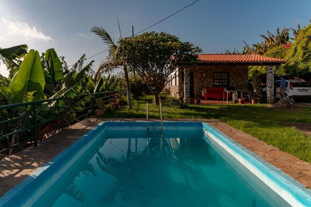 Foto 1 de Xalet en venda a calle Correos de 3 habitacions amb terrassa i piscina