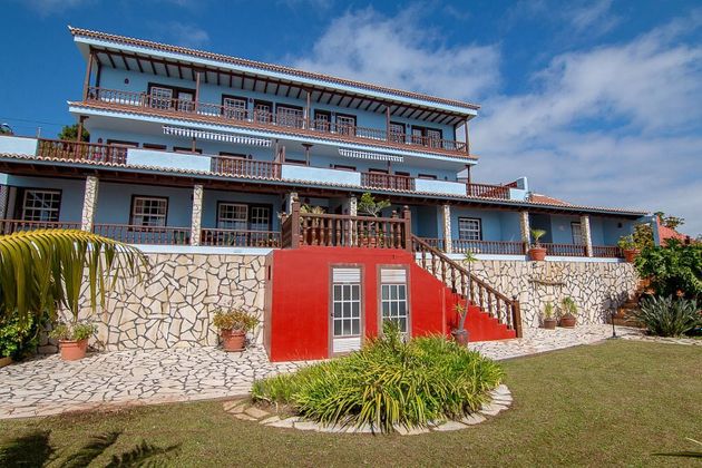 Foto 2 de Xalet en venda a Puntallana de 11 habitacions amb terrassa i piscina