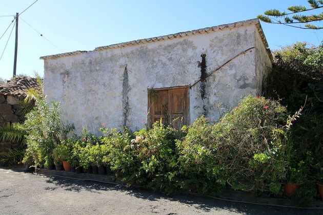 Foto 1 de Casa rural en venta en calle San Nicolás de 1 habitación con jardín