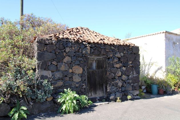 Foto 2 de Casa rural en venta en calle San Nicolás de 1 habitación con jardín