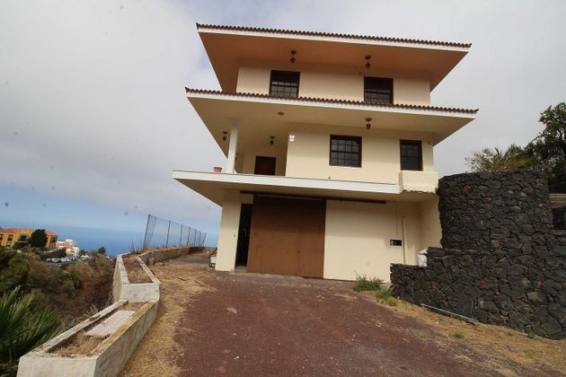 Foto 1 de Xalet en venda a carretera General Tijarafe de 5 habitacions amb terrassa i garatge