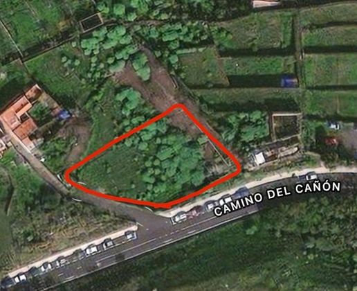 Foto 1 de Venta de terreno en calle Cañon de 1187 m²