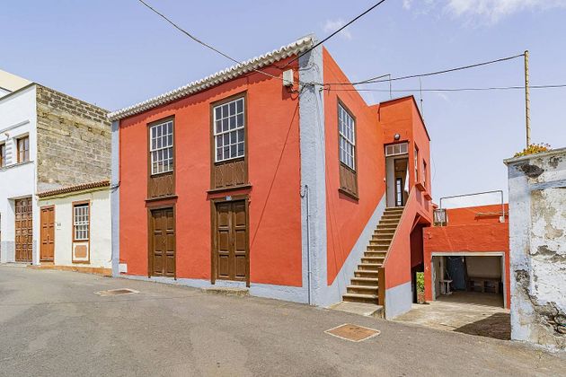 Foto 1 de Chalet en venta en San Andrés y Sauces de 9 habitaciones con terraza y garaje