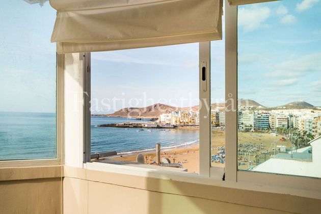 Foto 2 de Àtic en venda a Santa Catalina - Canteras de 2 habitacions amb terrassa i calefacció