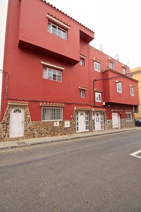 Foto 1 de Edifici en venda a Vecindario norte-Cruce Sardina de 950 m²