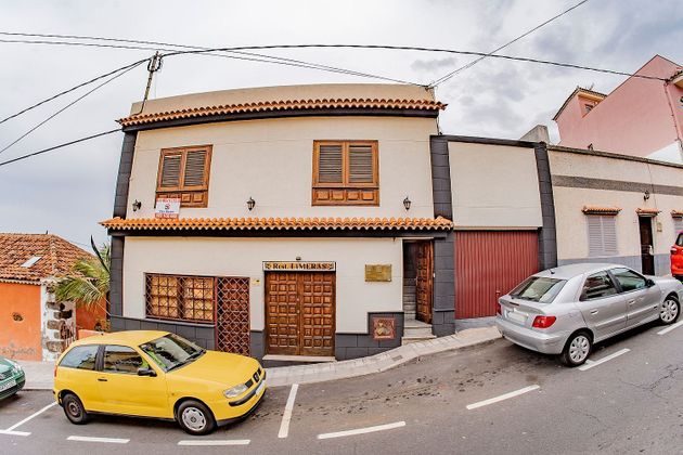 Foto 2 de Casa adossada en venda a calle Las Limeras de 4 habitacions amb terrassa i garatge