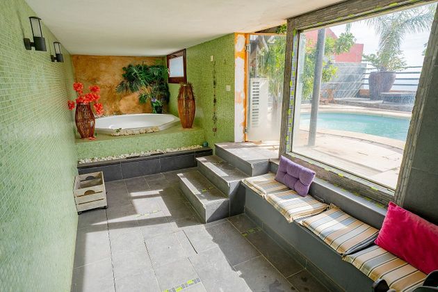 Foto 2 de Venta de casa adosada en Bocacangrejo-Costanera de 3 habitaciones con terraza y piscina