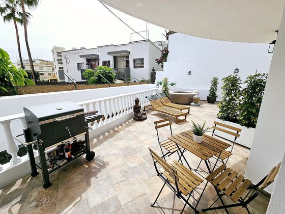 Foto 1 de Alquiler de piso en San Antonio - Las Arenas de 1 habitación con terraza y muebles