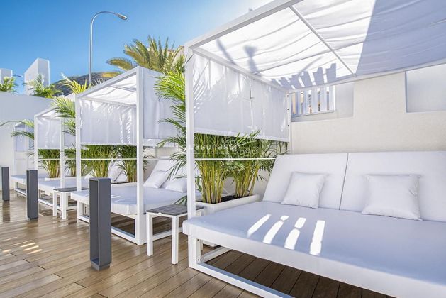 Foto 1 de Pis en venda a Los Cristianos - Playa de las Américas de 1 habitació amb piscina i balcó