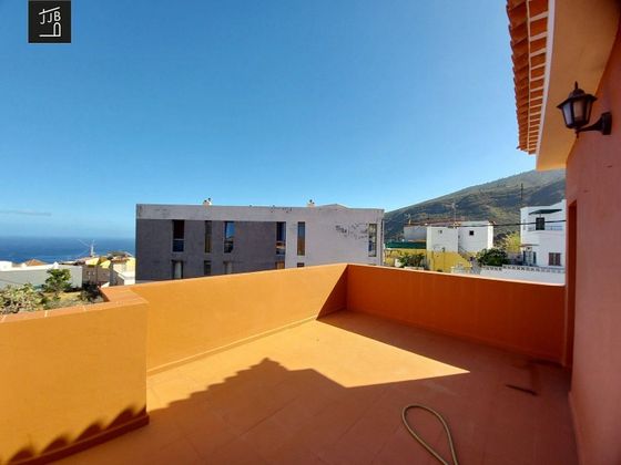 Foto 2 de Alquiler de piso en Igueste de Candelaria de 3 habitaciones con terraza y muebles