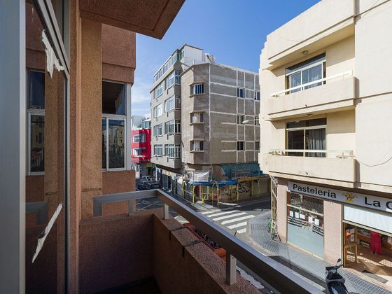 Foto 2 de Casa en venda a calle Faro de 4 habitacions amb terrassa i garatge