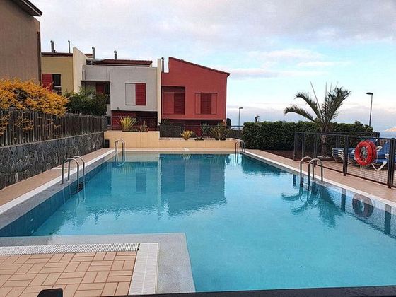 Foto 1 de Casa en venda a Santa Úrsula de 4 habitacions amb terrassa i piscina