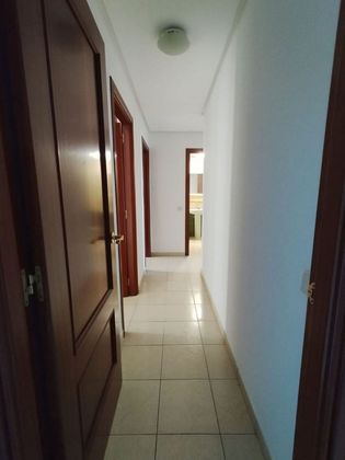 Foto 2 de Venta de piso en calle Juan Hidalgo de 3 habitaciones con garaje y ascensor
