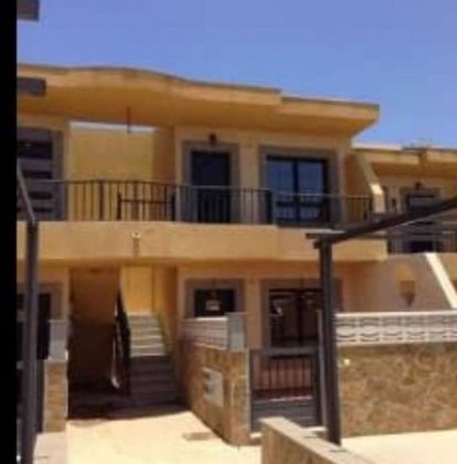 Foto 1 de Pis en venda a Valles de Ortega de 3 habitacions amb balcó