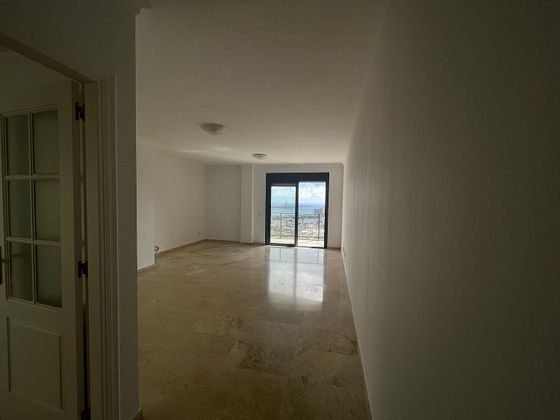 Foto 2 de Alquiler de piso en La Minilla de 3 habitaciones con terraza y piscina