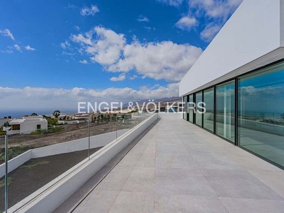 Foto 1 de Casa en venda a Playa de San Juan de 3 habitacions amb terrassa i piscina