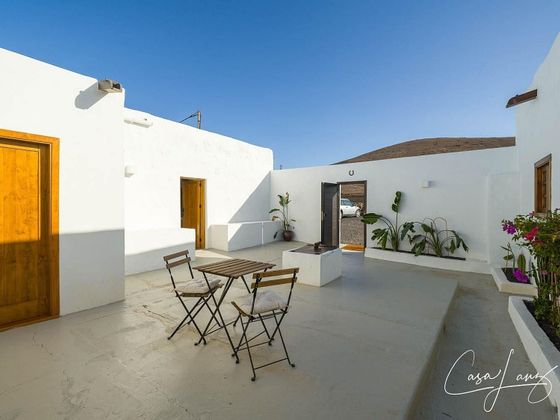 Foto 1 de Xalet en venda a Las Casitas de 3 habitacions amb terrassa i jardí