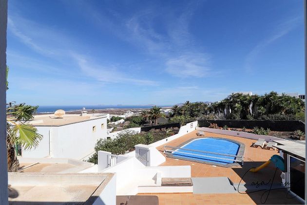 Foto 2 de Xalet en venda a Tinajo de 7 habitacions amb terrassa i piscina
