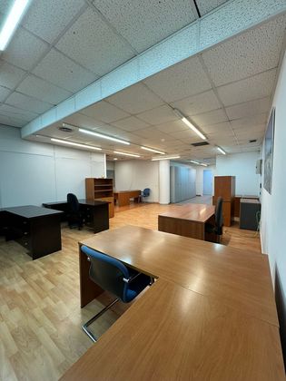 Foto 2 de Alquiler de oficina en calle Emilio Castelar con aire acondicionado