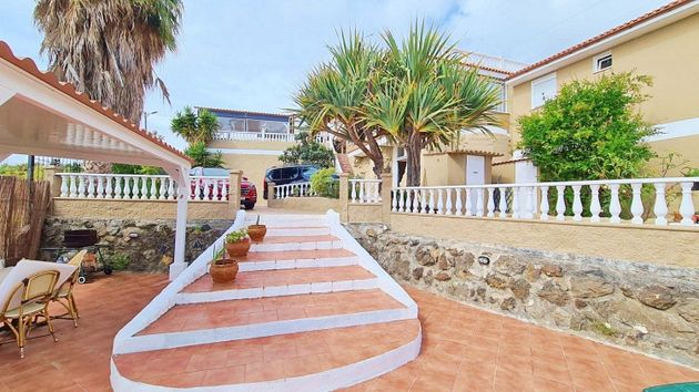 Foto 1 de Chalet en venta en Cuevecitas-Malpaís de 6 habitaciones con terraza y piscina