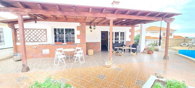 Foto 2 de Chalet en venta en Araya de 4 habitaciones con terraza y piscina